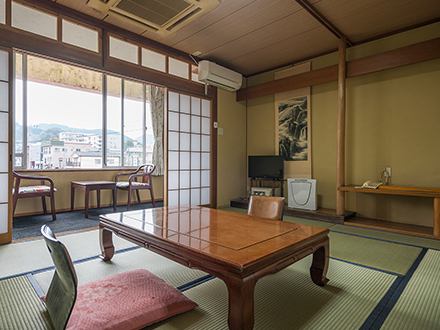 8-tatami mat Japanese room with toilet (Main Building)